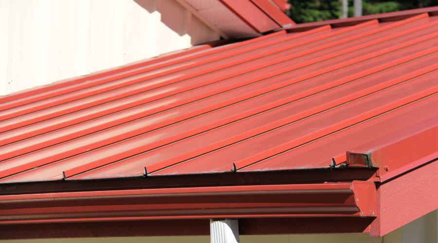 Professional gutter cleaning in Lyndon Center, VT